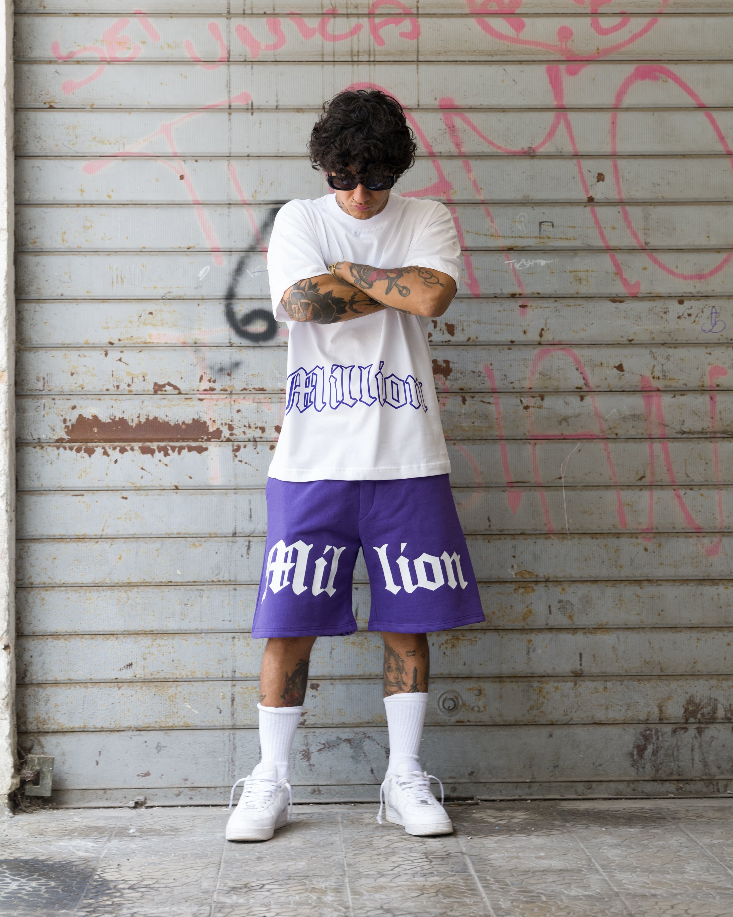 T-Shirt Gothic Outline Violett