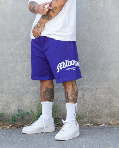 Lila Shorts mit Logo-Bogen