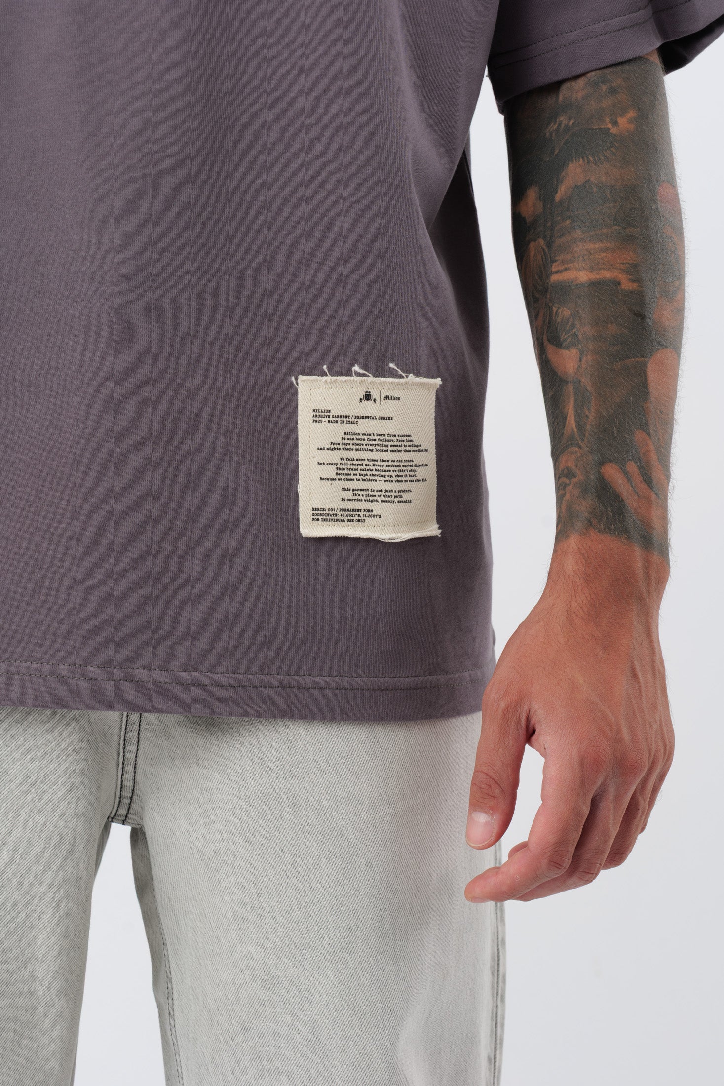 T-Shirt "Archive" Grau 